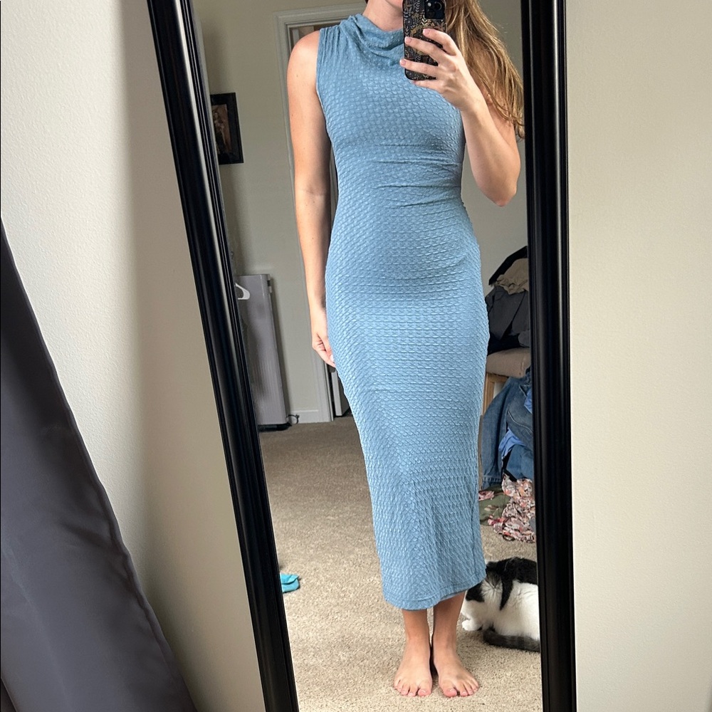 ASTR Dusty Blue Textured midi bodycon dress NWT